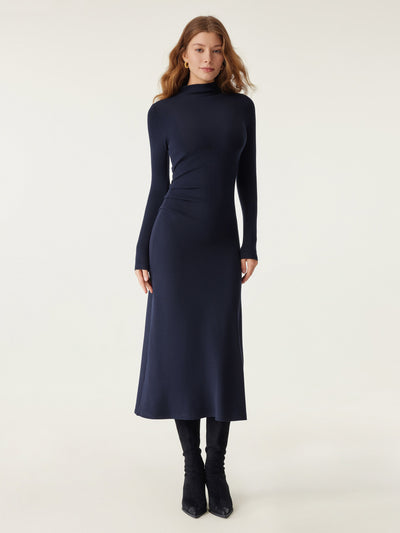 Vestido midi ProWarm de manga larga con cuello alto y pliegues