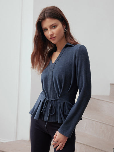 Maglia a collo alto con coulisse e maniche lunghe