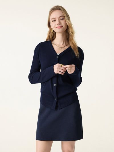 Cardigan côtelé douillet à col en V avec boutons sur le devant